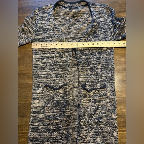 G. Age Outfitters Knit Cardigan Woman’s SZ S Long Sleeve Pockets Open Front - Picture 7 of 8